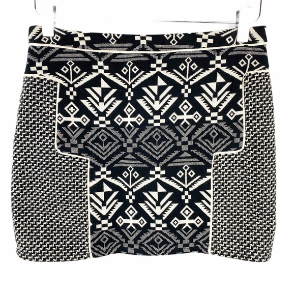 LUSTER Wool Knit Aztec Print Mini Skirt Size Small - Picture 2 of 7